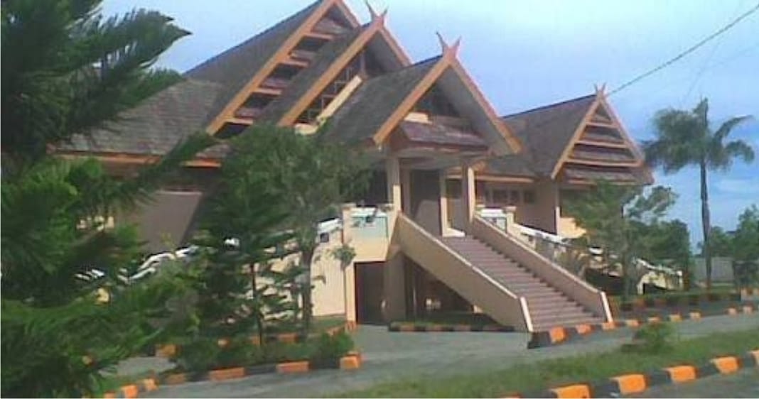 kantor dprd bulukumba