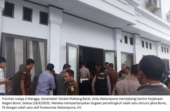 Oknum Jaksa Kabupaten Bone Dituduh Selingkuhi Staf Puskesmas, Warga Geruduk Kantor Kejaksaan